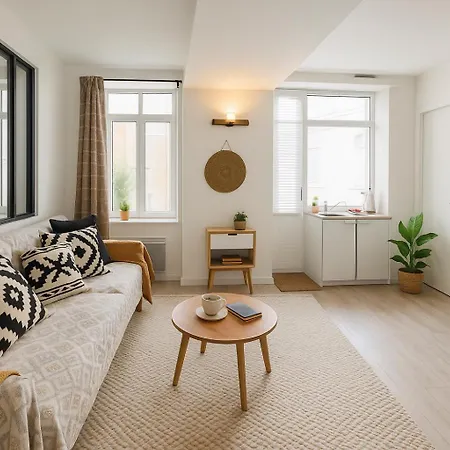 Charming Getaway In Le Marais - Oberkampf Working & Living Appartamento Parigi